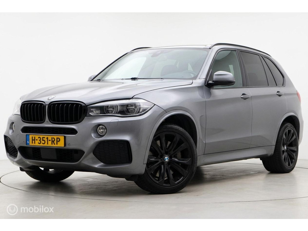 BMW X5 xDrive50i V8 7-zit volle auto! Pano| Head-up| M-Sport 50380620-0.jpg | Karakterauto.